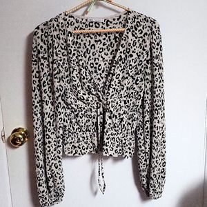 Zara Leopard print blouse white and black color US Medium size.